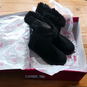 NIB So Boots Black Suede w/fur sz 6